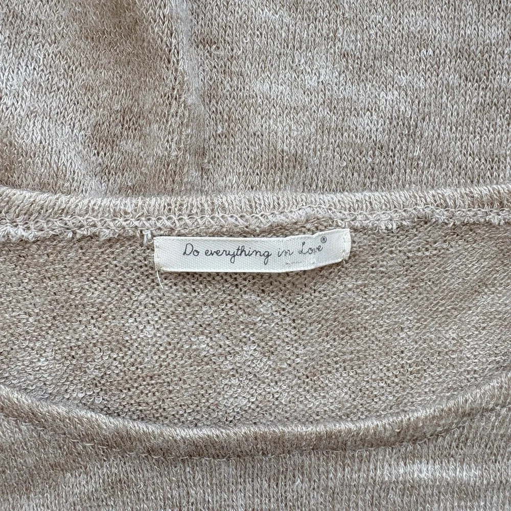 Do Everything In Love Sweater‎ One Size Poncho Ruffle Neutral Boho Minimalist - Picture 4 of 10